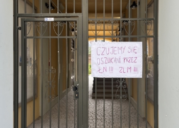 Mieszkańcy Włókienniczej czują się oszukani przez miasto. Wywiesili banery