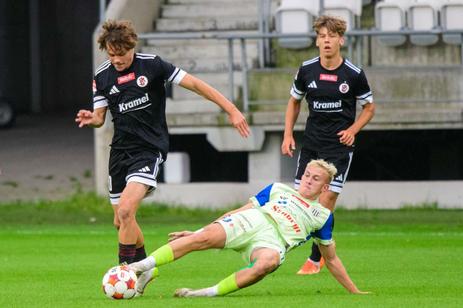 LKS Lodz II vs Sandecja Nowy Sacz Fot Sebastian Szwajkowski 2