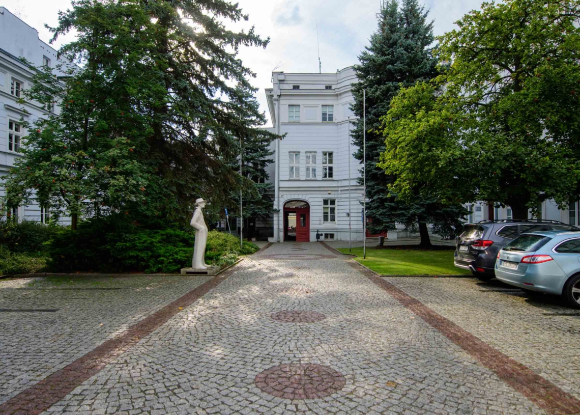 Piotrkowska 104. Szlakiem łódzkich podwórek