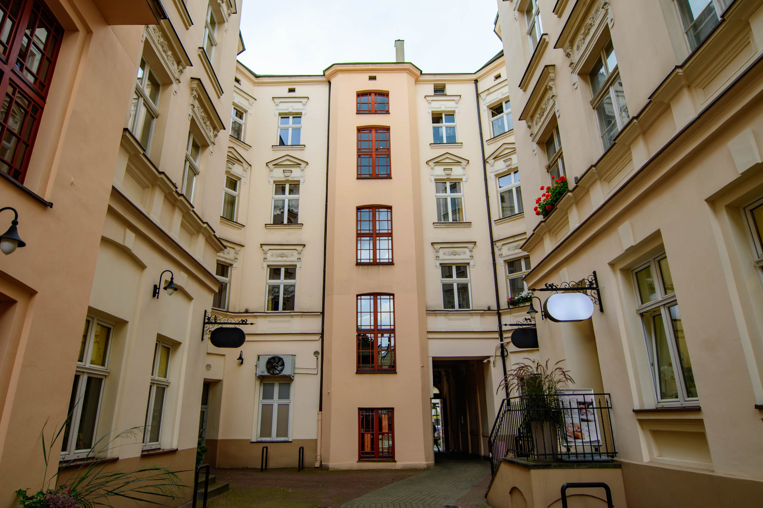 Szlakiem łódzkich podwórek. Piotrkowska 114