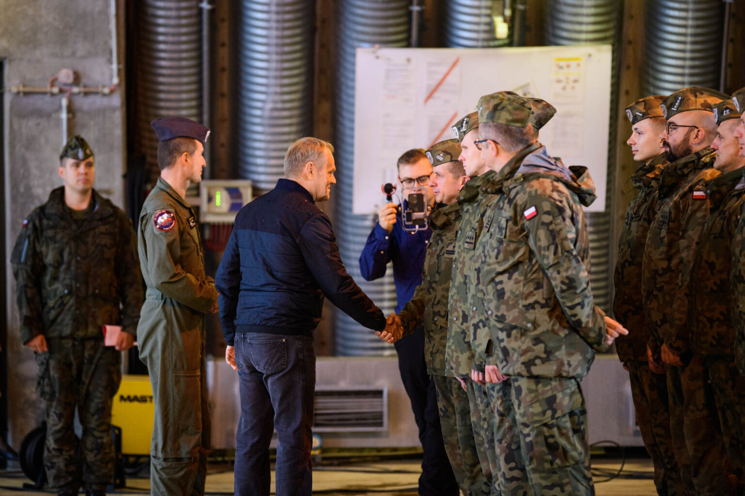 Premier Donald Tusk w 32 BLT w Lasku Fot Sebastian Szwajkowski 9