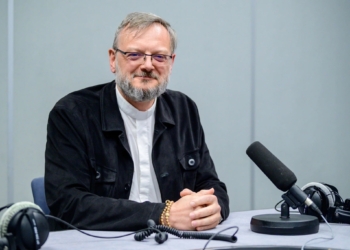 Woda nie tylko święcona. Pokój wam? Głos kościoła na czas konfliktów