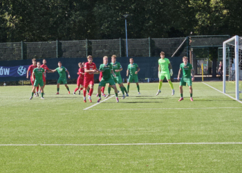 III liga gr. 1 - 9. kolejka. Pierwszy remis Warty, zwycięski GKS, derby dla Lechii