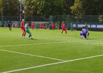 III liga gr. 1 - 6. kolejka. Podwójne derby województwa łódzkiego. Wygrywali goście [AUDIO]