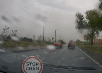 Wyprzedzał BMW przed przejściem dla pieszych
