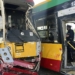 Groźny wypadek pod estakadą na Włókniarzy. Zderzenie tramwaju z austobusem
