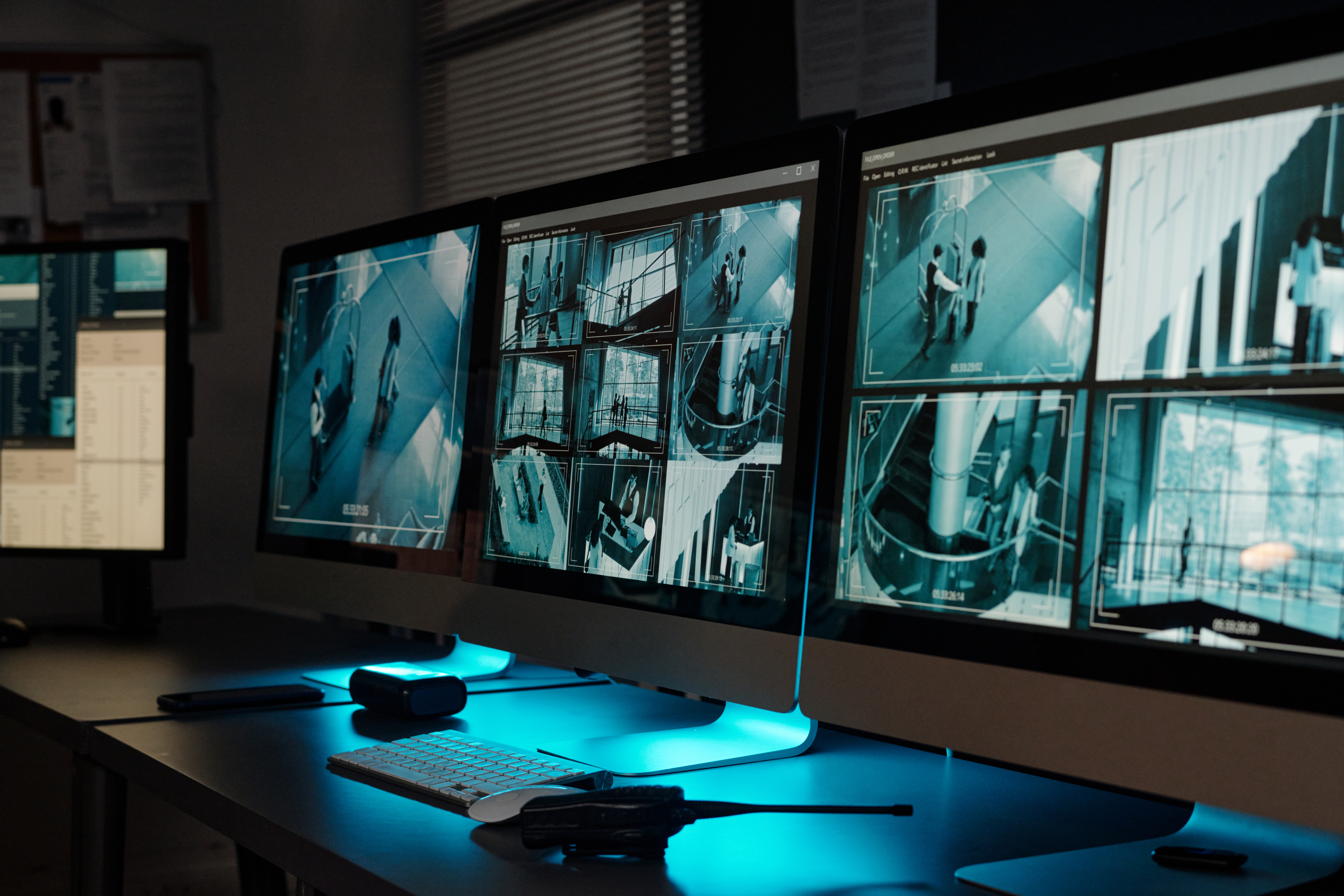 Nowe Centrum Monitoringu Miejskiego w Zgierzu. "Nawet służby nie zobaczą tyle, co taka kamera"