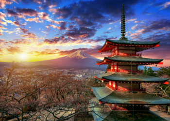Taki jest świat. Pierwsza kobieta na czele rządu w Japonii [PODCAST]