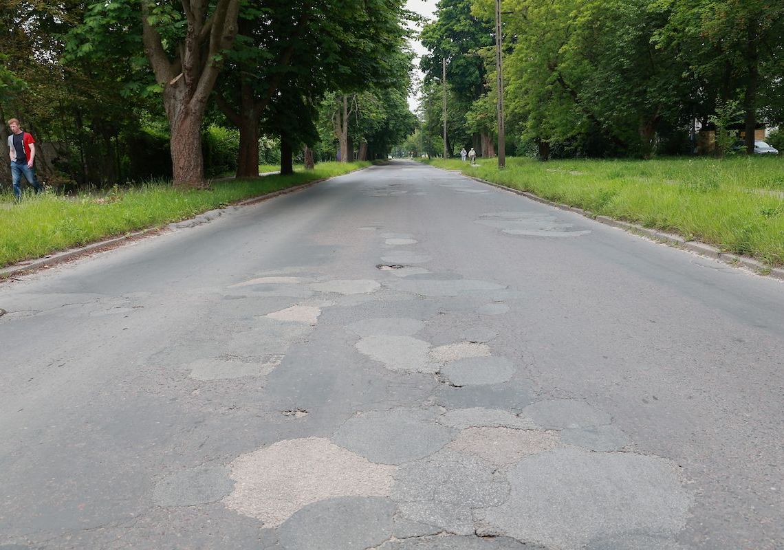 Narzekają na utrudnienia spowodowane wymianą wodociągu 1 Narzekają na utrudnienia spowodowane wymianą wodociągu