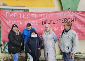Lokatorzy kamienicy czują się oszukani przez miasto. Zablokowano im możliwość wykupu