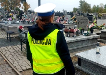 Wszystkich Świętych 2025. Niebezpiecznie na cmentarzach. Warto zachować czujność