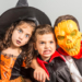 Halloween w Łodzi. Dla dzieci to zabawa, ale może być niebezpieczna: w cukierkach znajdowano gwoździe 7 Halloween w Łodzi. Dla dzieci to zabawa, ale może być niebezpieczna: w cukierkach znajdowano gwoździe