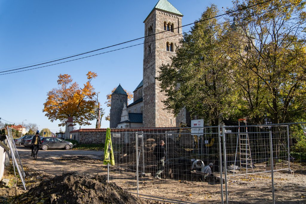 Koniec badań archeologicznych w Tumie. Odkryto średniowieczne groby