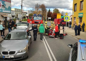 Młody kierowca potrącił pieszą. Groźne zdarzenie ma pasach w Kamieńsku