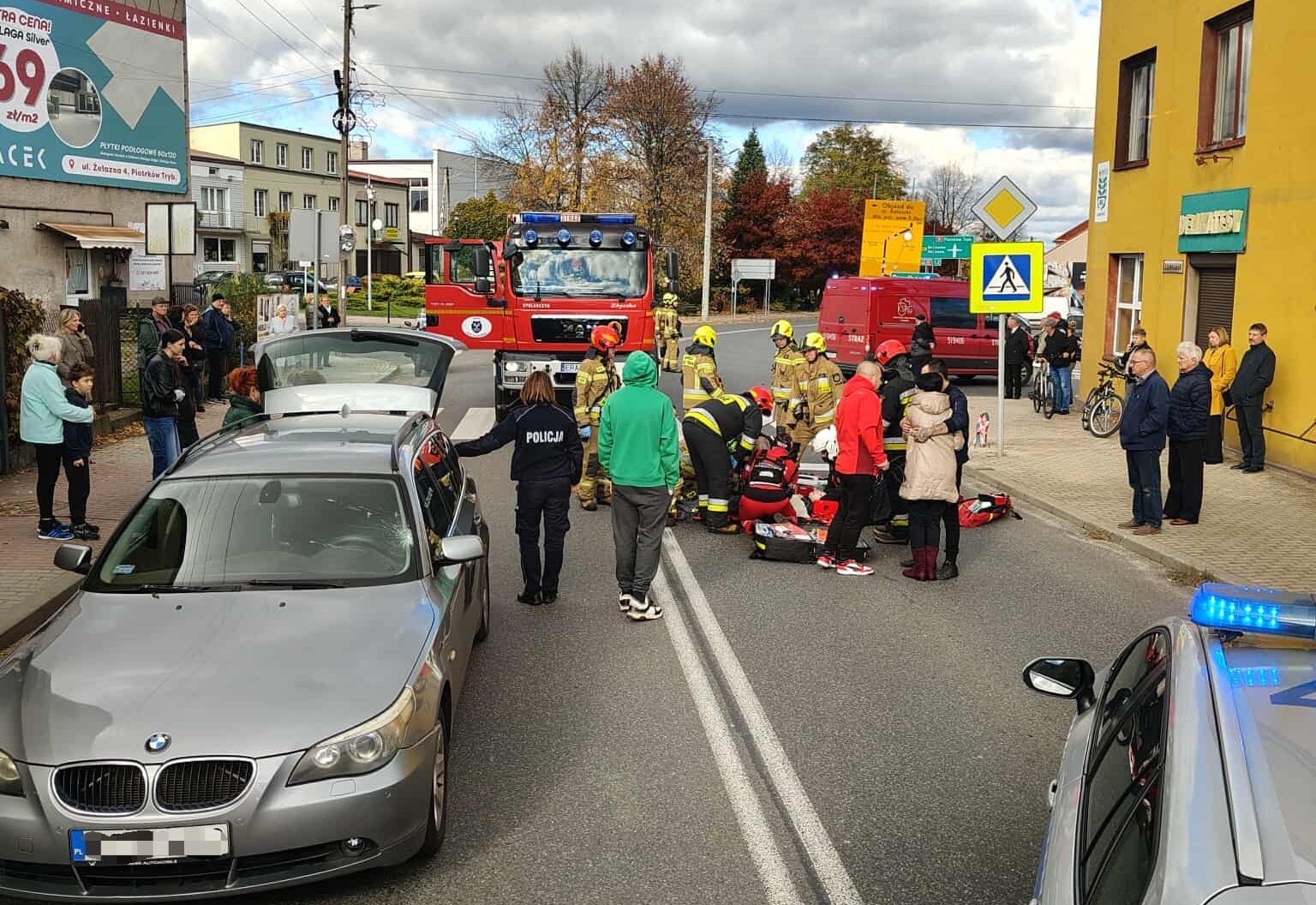 Młody kierowca potrącił pieszą. Groźne zdarzenie ma pasach w Kamieńsku