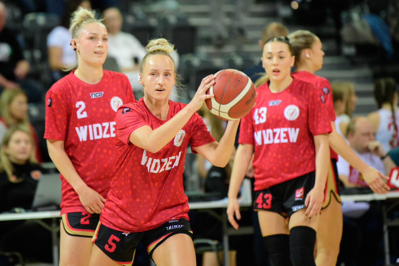 Derby Łodzi w koszykówce kobiet Fot Sebastian Szwajkowski_3 Derby Lodzi w koszykowce kobiet Fot Sebastian Szwajkowski 3