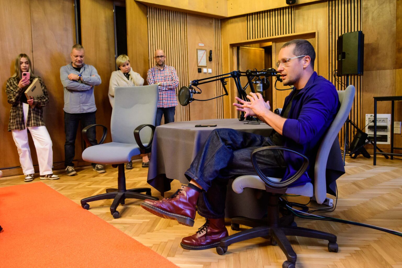 Krzysztof Zalewski w Radiu Lodz Fot Sebastian Szwajkowski 5