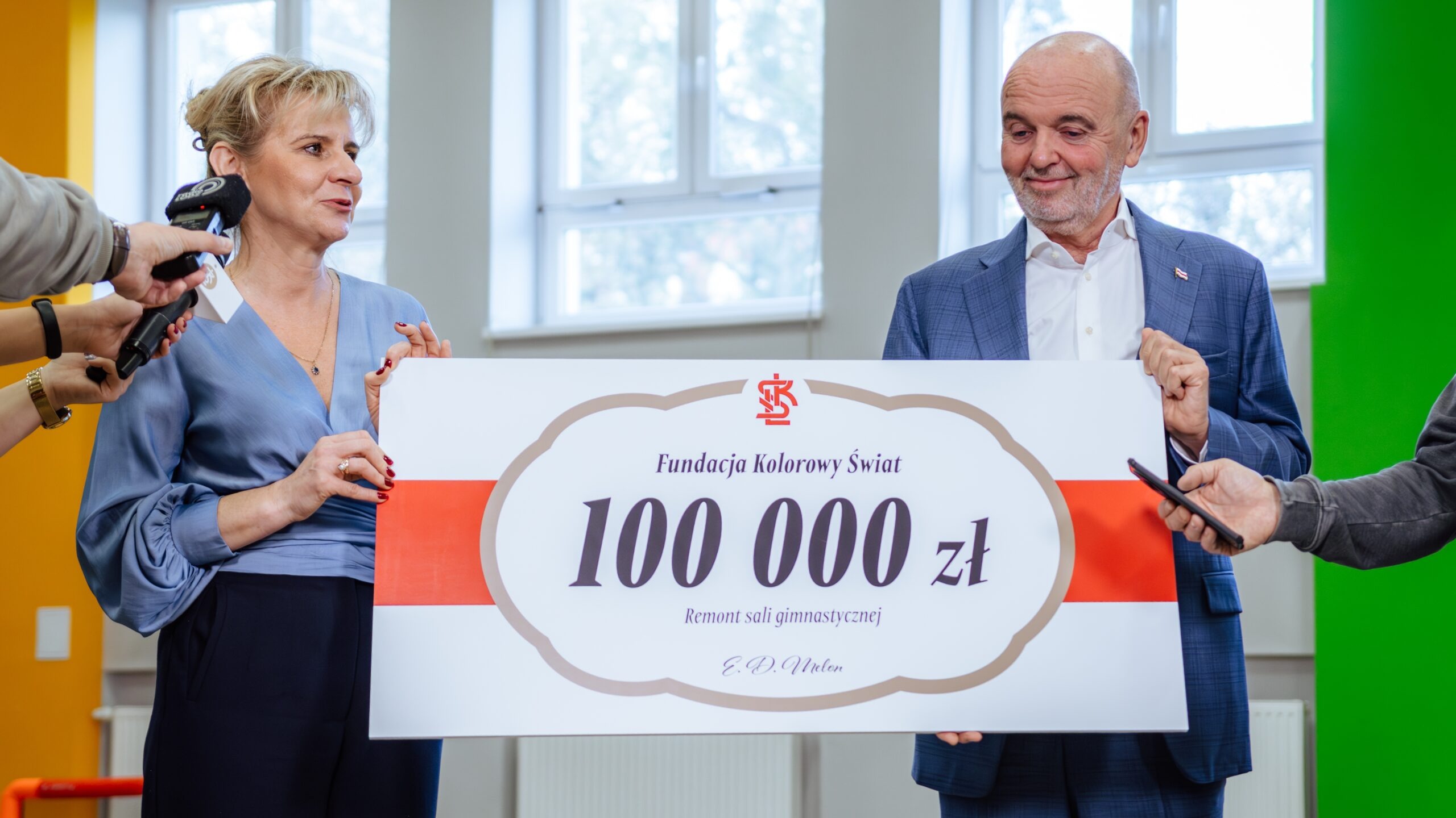 Fundacja Kolorowy Świat otrzymała 100 tys. zł od ŁKS Łódź. Pieniądze na remont sali gimnastycznej