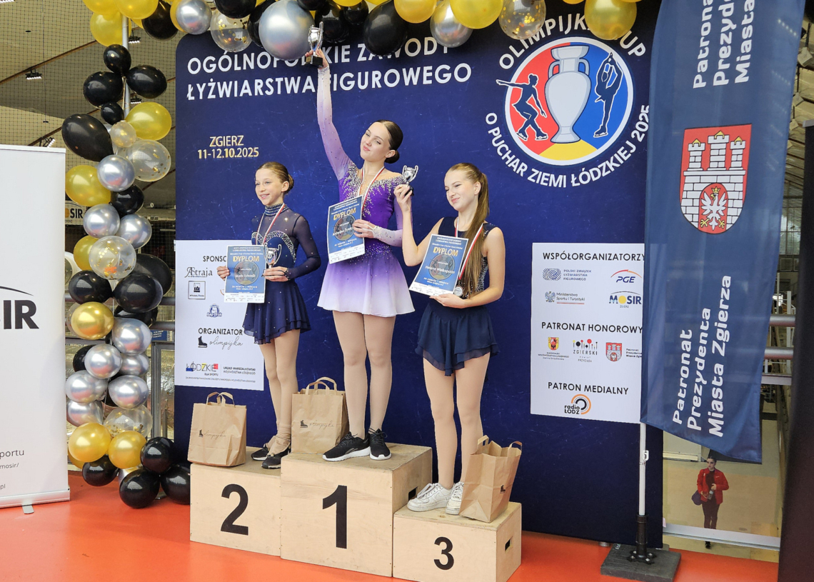 Olimpijka Cup o Puchar Ziemi Łódzkiej w łyżwiarstwie figurowym. Młode talenty na lodzie w hali zgierskiego MOSiR-u 1 Olimpijka Cup o Puchar Ziemi Łódzkiej w łyżwiarstwie figurowym. Młode talenty na lodzie w hali zgierskiego MOSiR-u
