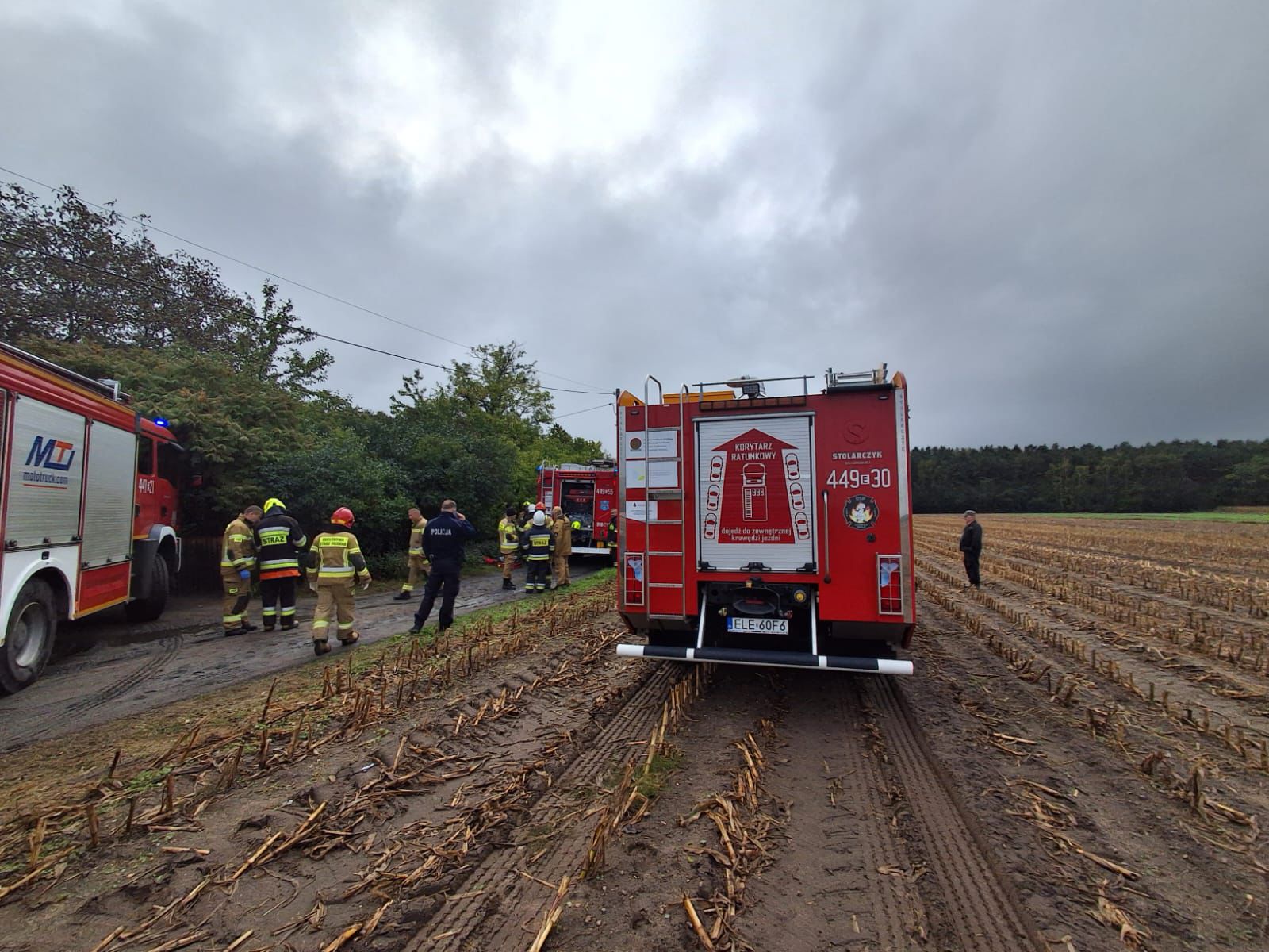 Tragedia w Świnicach Warckich. Zwęglone zwłoki w pustostanie 2 Tragedia w Świnicach Warckich. Zwęglone zwłoki w pustostanie