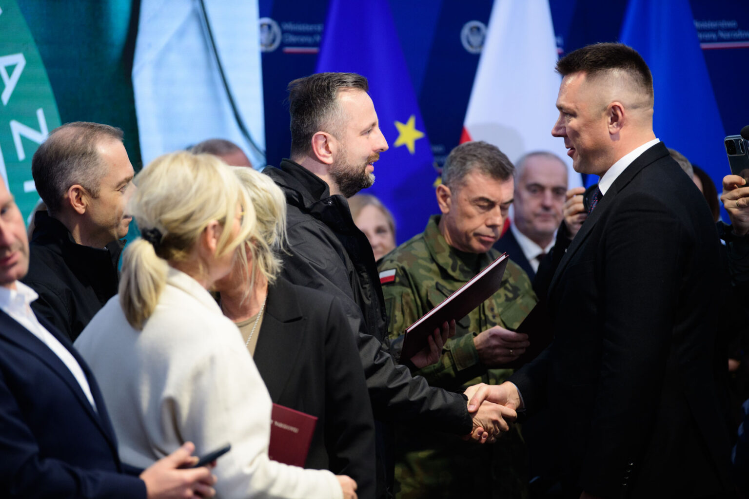 Wicepremier Kosiniak Kamysz na ćwiczeniach medyków wojskowych fot Sebastian Szwajkowski_35 Wicepremier Kosiniak Kamysz na cwiczeniach medykow wojskowych fot Sebastian Szwajkowski 35 1