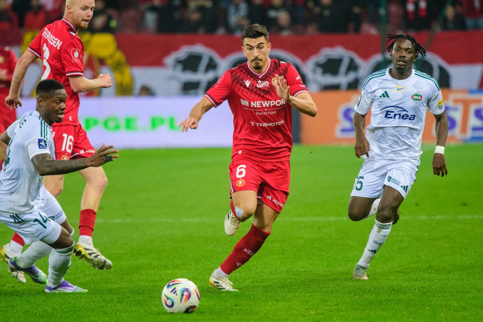 Widzew Lodz vs Radomiak Radom fot Sebastian Szwajkowski 11