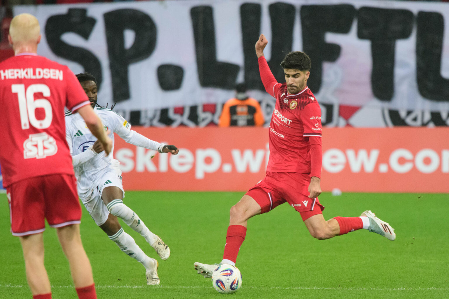 Widzew Lodz vs Radomiak Radom fot Sebastian Szwajkowski 17