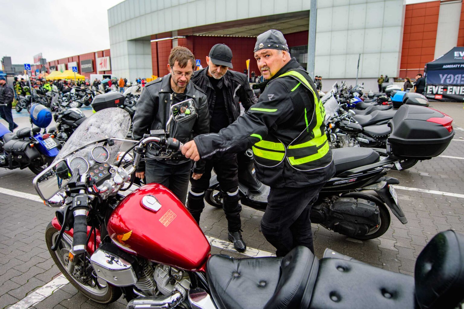 Zakończenie sezonu motocyklowego fot Sebastian Szwajkowski Zakonczenie sezonu motocyklowego fot Sebastian Szwajkowski