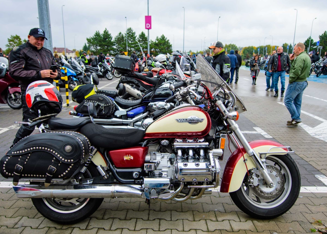 Koniec sezonu łódzkich motocyklistów. "Zawsze chce się więcej pojeździć" [ZDJĘCIA]