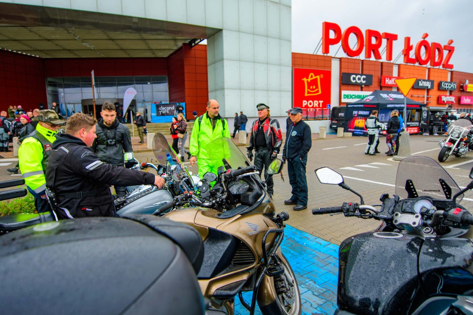 Zakonczenie sezonu motocyklowego fot Sebastian Szwajkowski 5