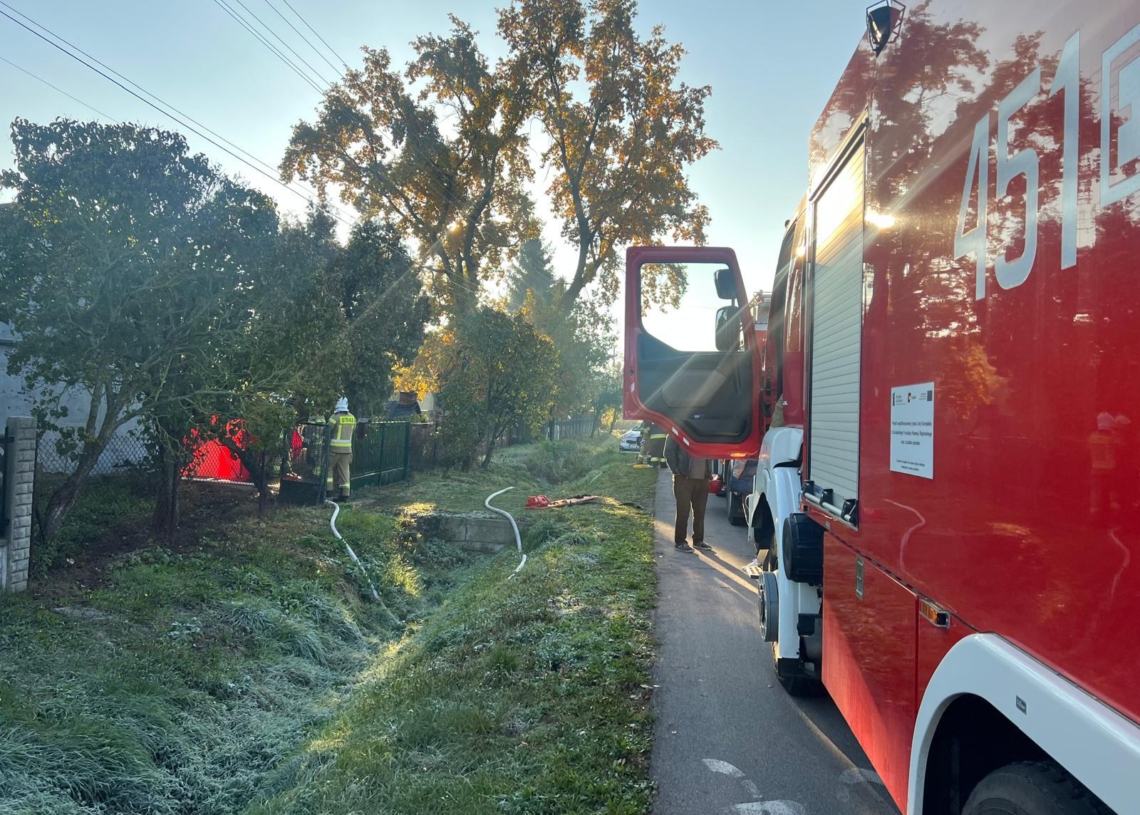 Śmiertelny pożar w Bobrownikach. Zginął 64-letni mężczyzna 1 Śmiertelny pożar w Bobrownikach