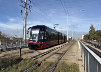 Budowa trasy tramwajowej w Nowym Centrum Łodzi się opóźnia. Jeden z oferentów złożył skargę