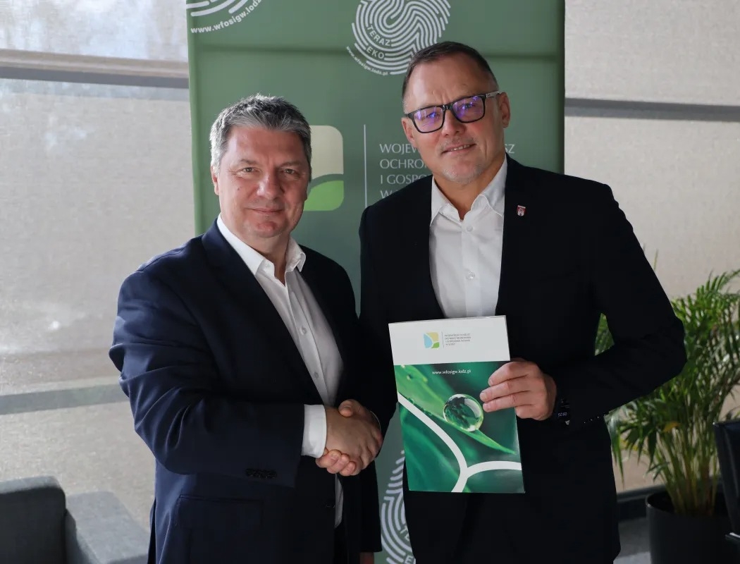 Sieradz stawia na ekologię. Miasto otrzymało 150 tys. zł z WFOŚiGW w Łodzi 1 Sieradz stawia na ekologię. Miasto otrzymało 150 tys. zł z WFOŚiGW w Łodzi