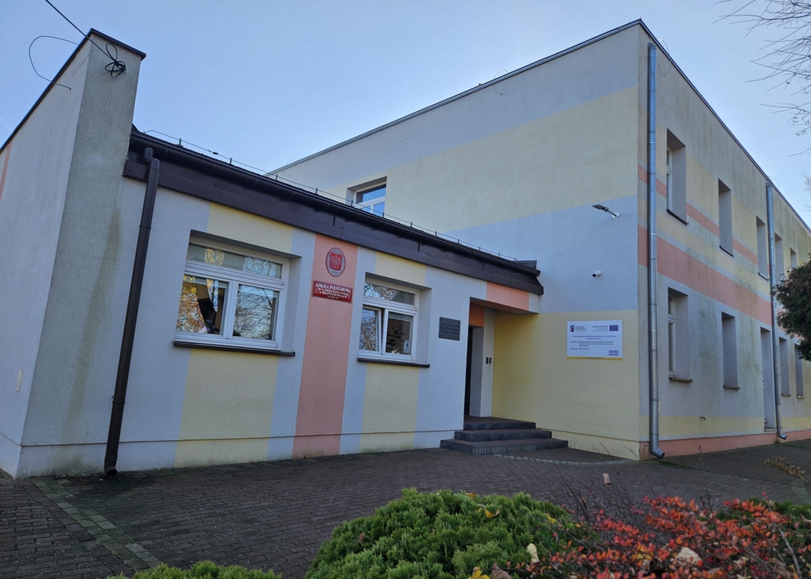 W Bratoszewicach rozwiąże się wieloletni problem? Przed szkołą powstanie bezpieczna droga 1 W Bratoszewicach rozwiąże się wieloletni problem? Przed szkołą powstanie bezpieczna droga