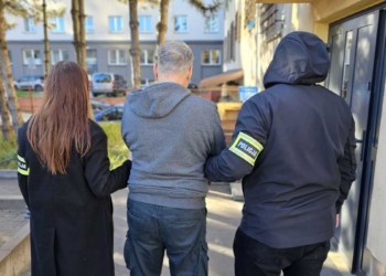 Handlarz nielegalnych papierosów zatrzymany. Oszukał państwo na blisko 200 tysięcy