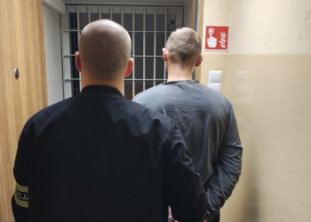 Ataki na obcokrajowców w Głownie. Doszło do kradzieży i pobicia [WIDEO]
