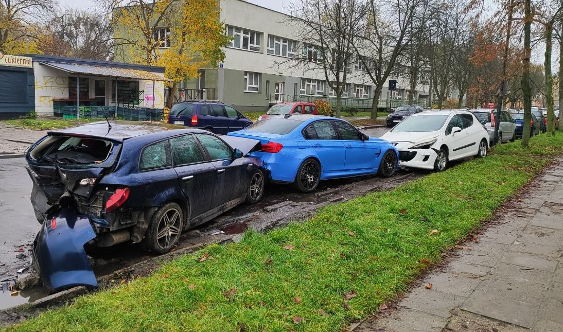 Rozbite samochody na Górnej