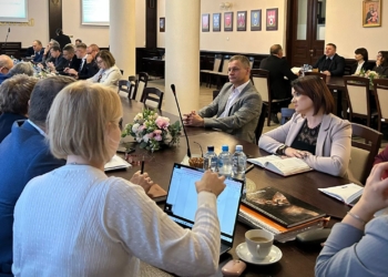 Nadzwyczajna sesja Rady Powiatu Piotrkowskiego. Dyskutowano o zadłużeniu Piotrkowskiego Centrum Medycznego