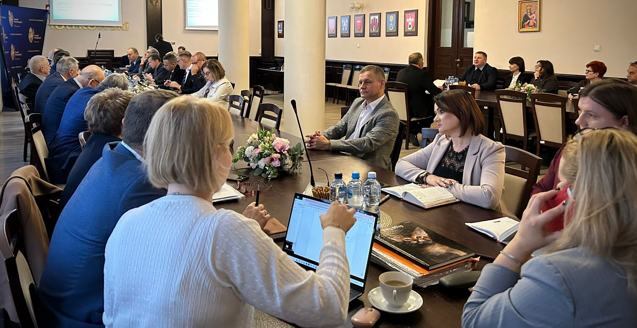 Nadzwyczajna sesja Rady Powiatu Piotrkowskiego. Dyskutowano o zadłużeniu Piotrkowskiego Centrum Medycznego