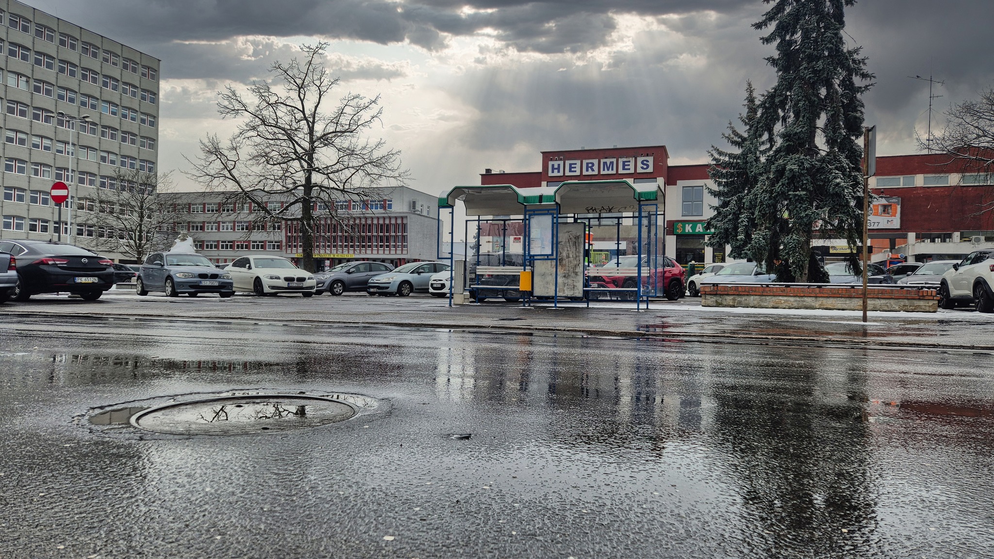 Zielona rewolucja na Placu Wojewódzkim w Sieradzu. Skorzystają pasażerowie autobusów