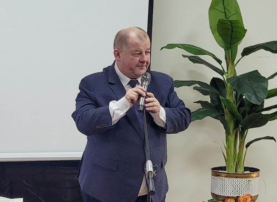 Powiat tomaszowski bez starosty. Radni odwołali Mariusza Węgrzynowskiego