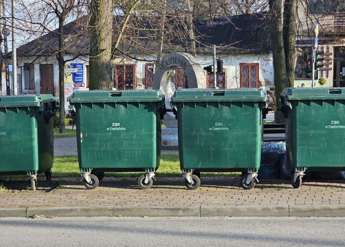 Gmina Kamieńsk dopłaci do rachunku za odbiór śmieci