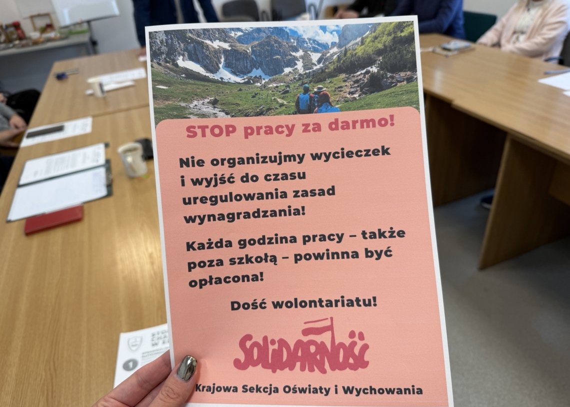 Nauczycielska "Solidarność" protestuje przeciw niepłatnym godzinom w szkołach. "Nam się nie dodaje, a nawet się nam zabiera"
