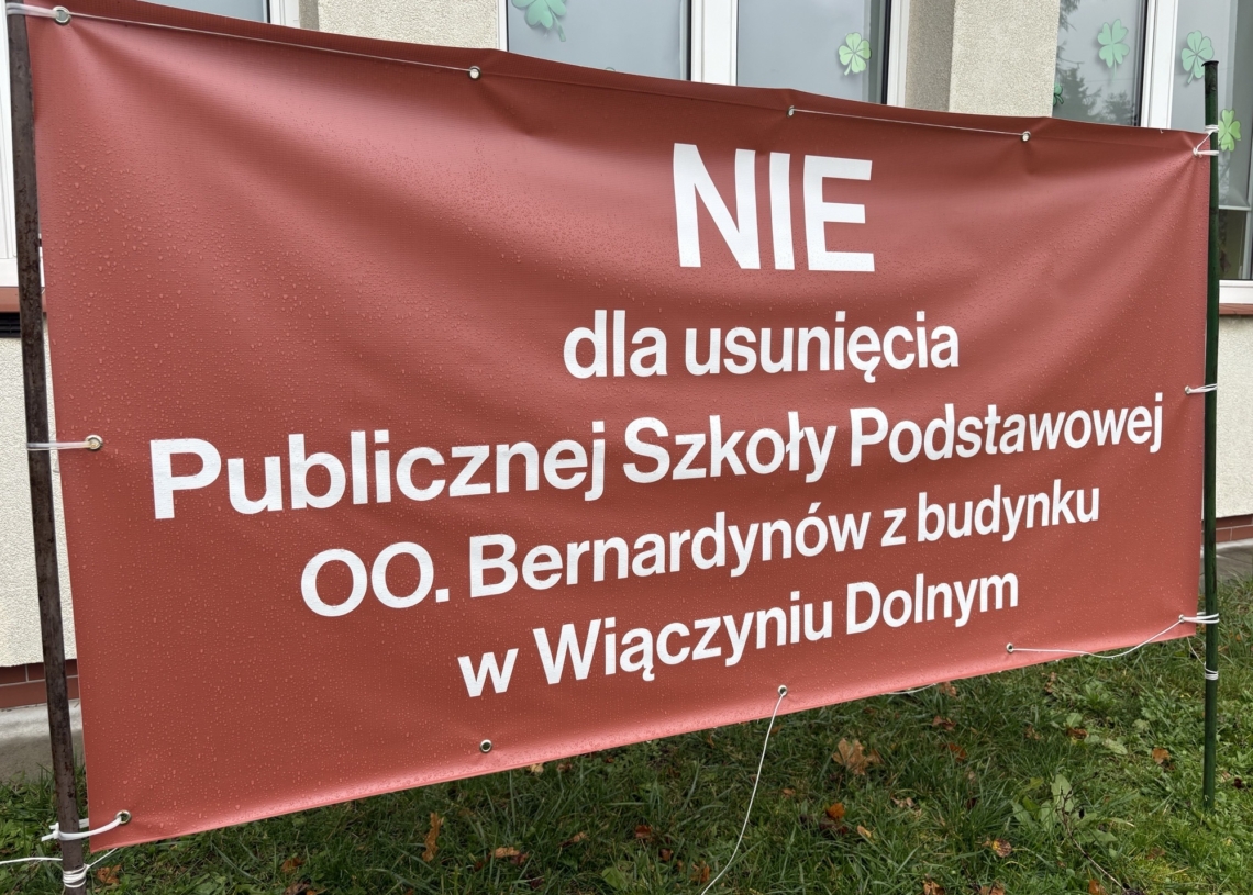 Co dalej ze szkołą w Wiączyniu Dolnym? Wiceministra edukacji apeluje o dialog