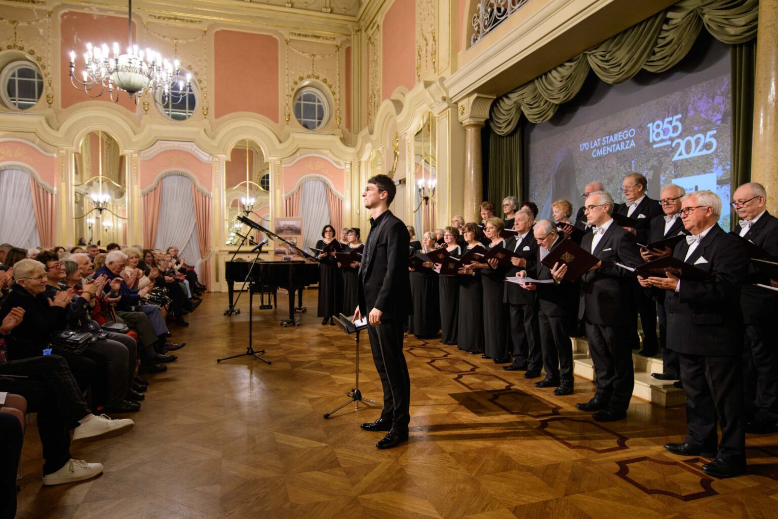 Koncert na 170 lat Starego Cmentarza w Łodzi fot Sebastian Szwajkowski_5 Koncert na 170 lat Starego Cmentarza w Lodzi fot Sebastian Szwajkowski 5
