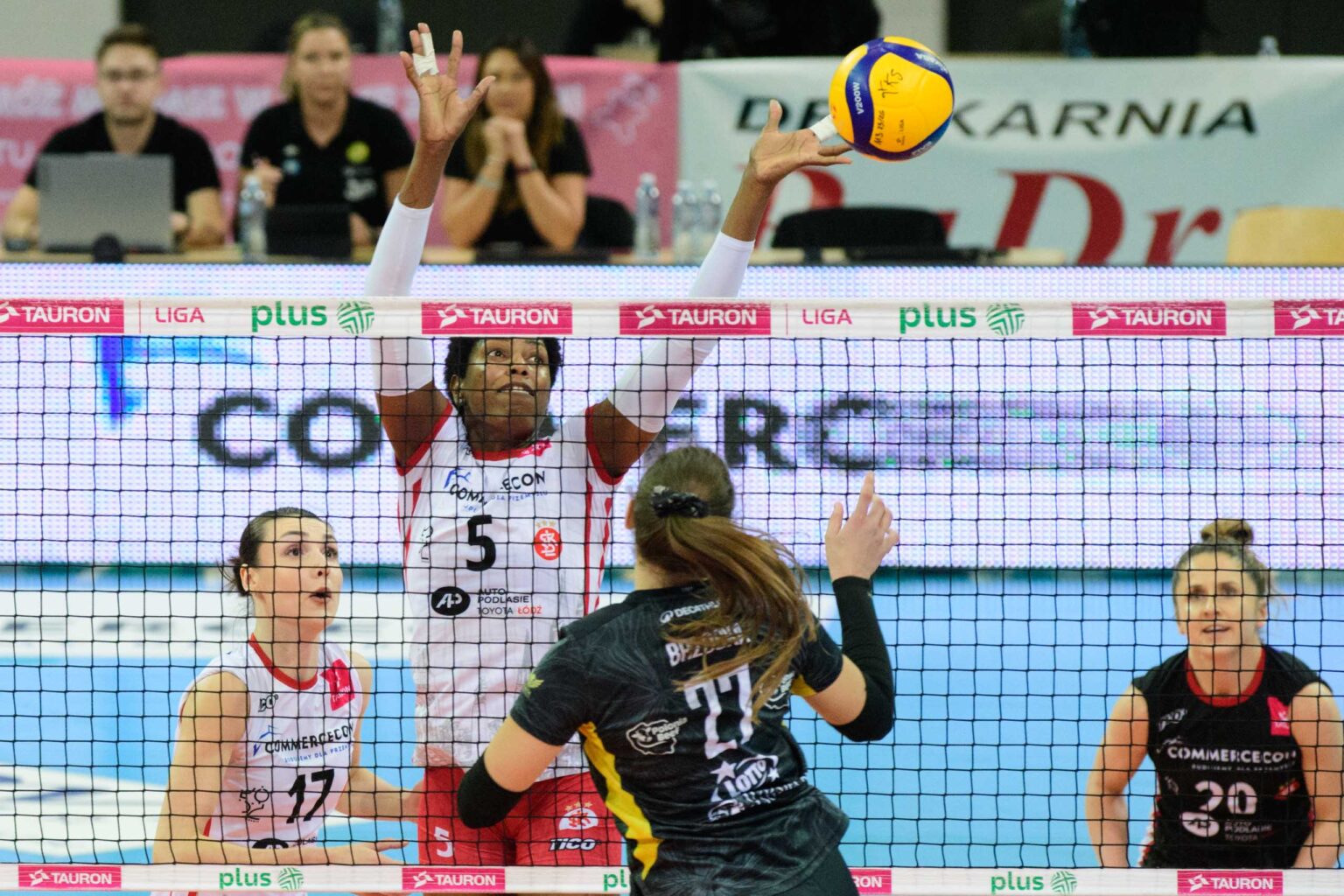 ŁKS Commercecon Łódź vs Sokół Mogielno fot Sebastian Szwajkowski_1 LKS Commercecon Lodz vs Sokol Mogielno fot Sebastian Szwajkowski 1