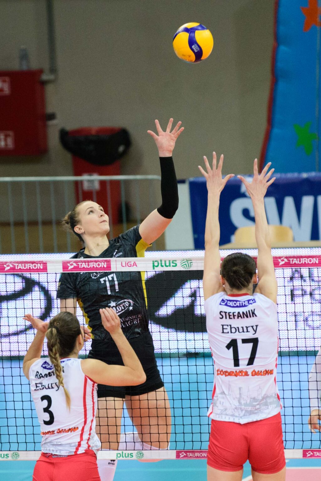 LKS Commercecon Lodz vs Sokol Mogielno fot Sebastian Szwajkowski 15