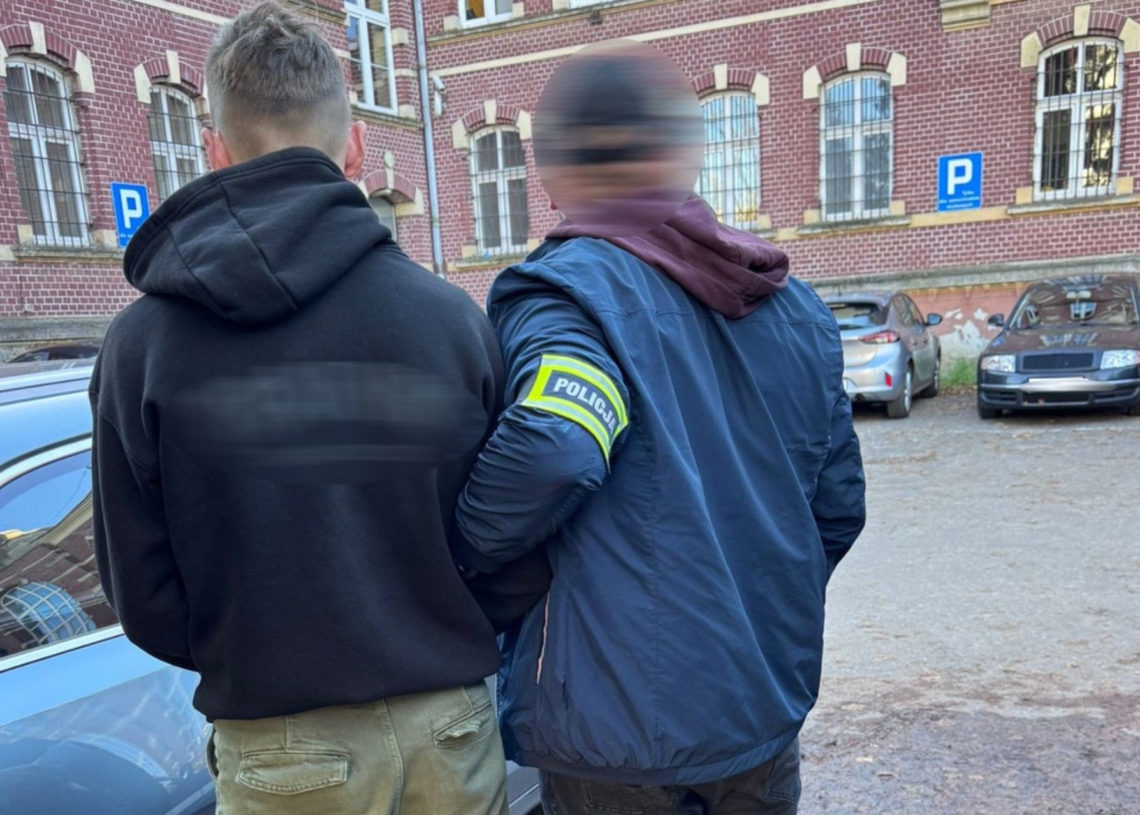 Łódzcy policjanci zatrzymali poszukiwanego Ukraińca w Koszalinie 1 Łódzcy policjanci zatrzymali poszukiwanego Ukraińca w Koszalinie