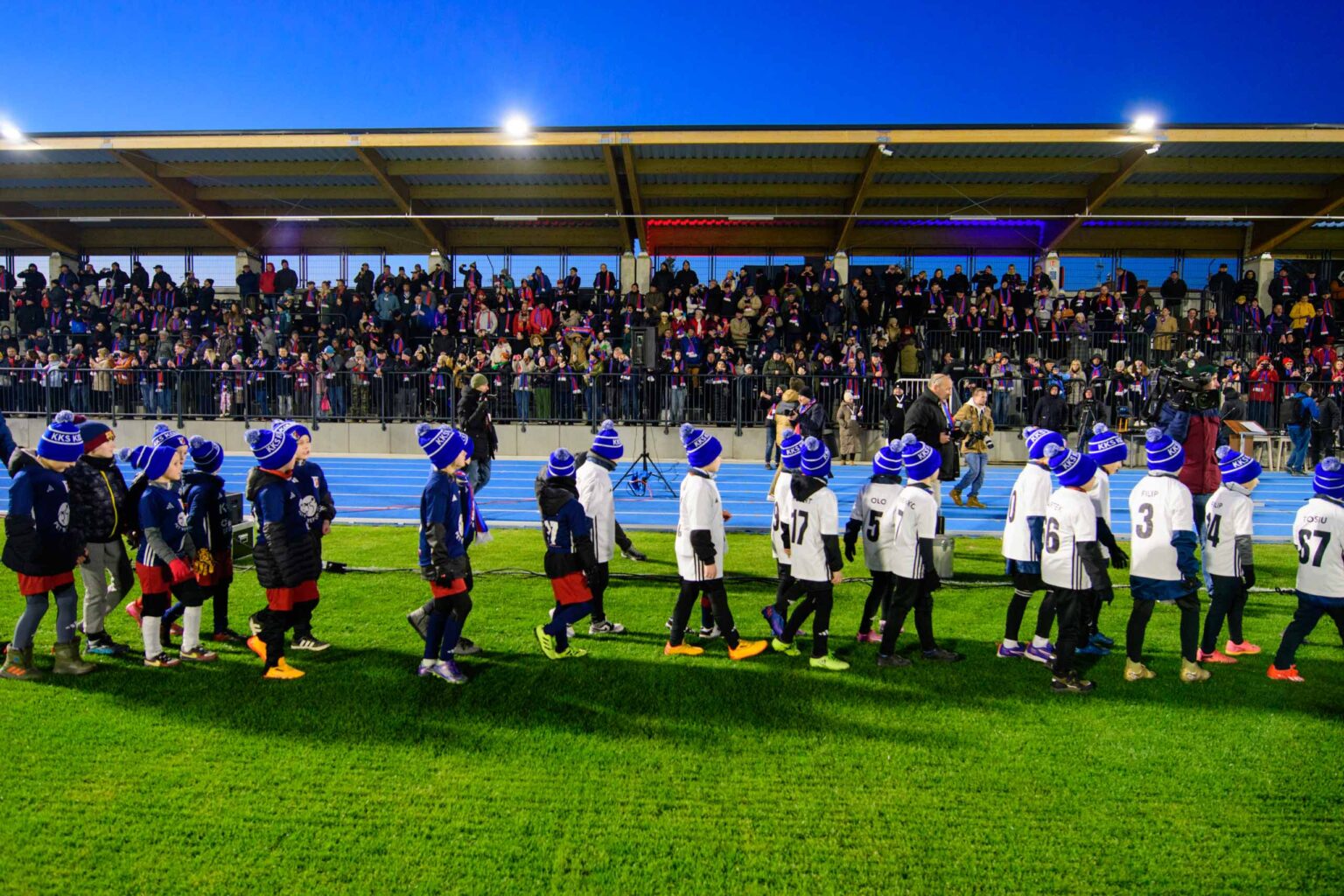 Otwarcie stadionu KKS Koluszki fot Sebastian Szwajkowski 10