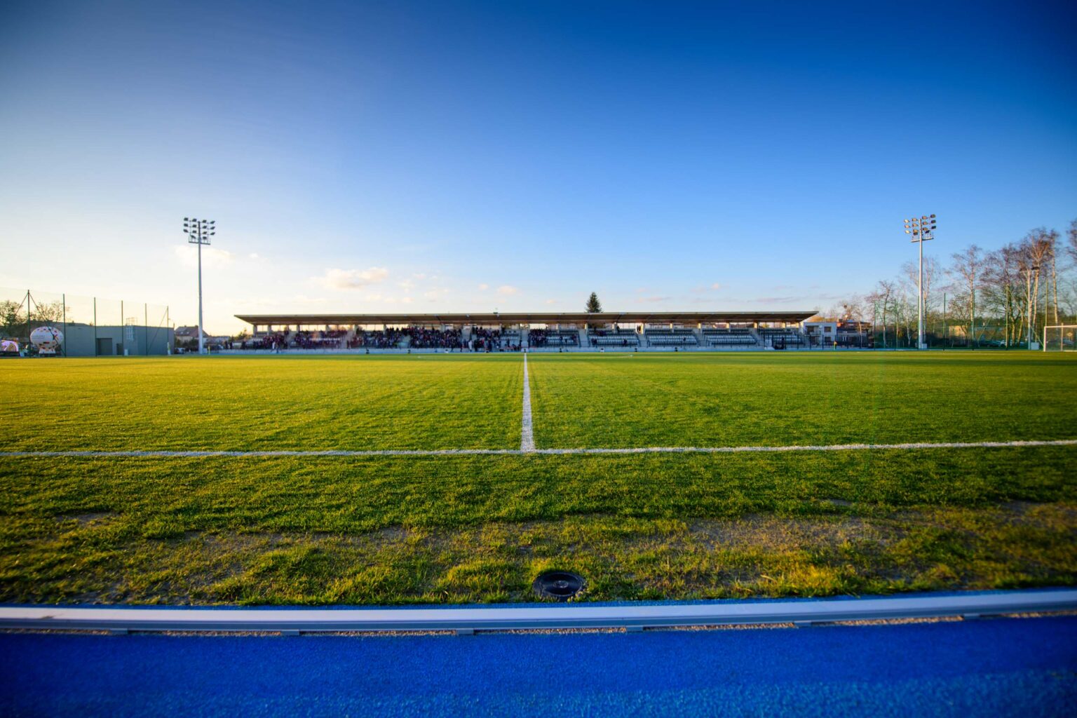Otwarcie stadionu KKS Koluszki fot Sebastian Szwajkowski 14